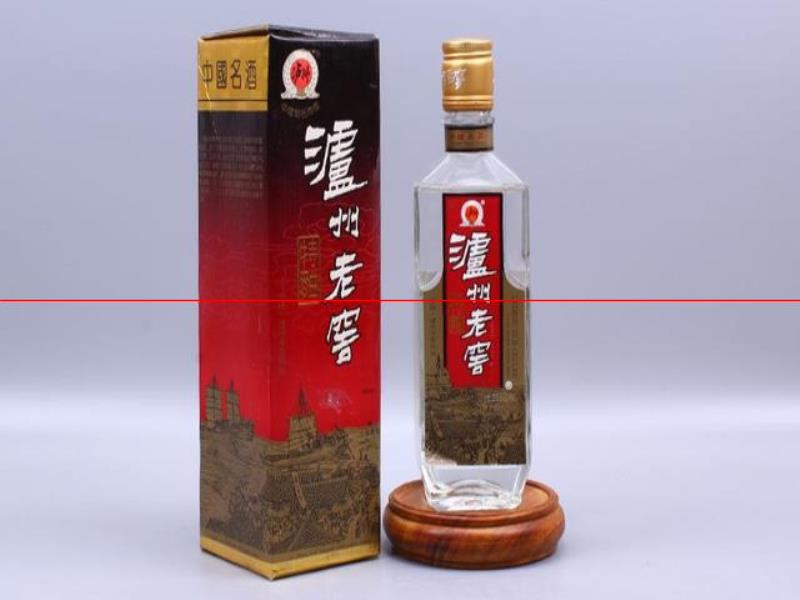 光瓶酒你了解多少，下面5款純糧佳釀在光瓶中都是數(shù)一數(shù)二