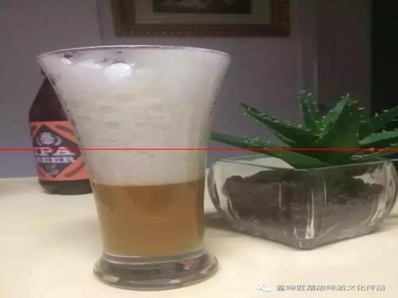 上帝用哪一只手造就了啤酒非凡的泡沫？